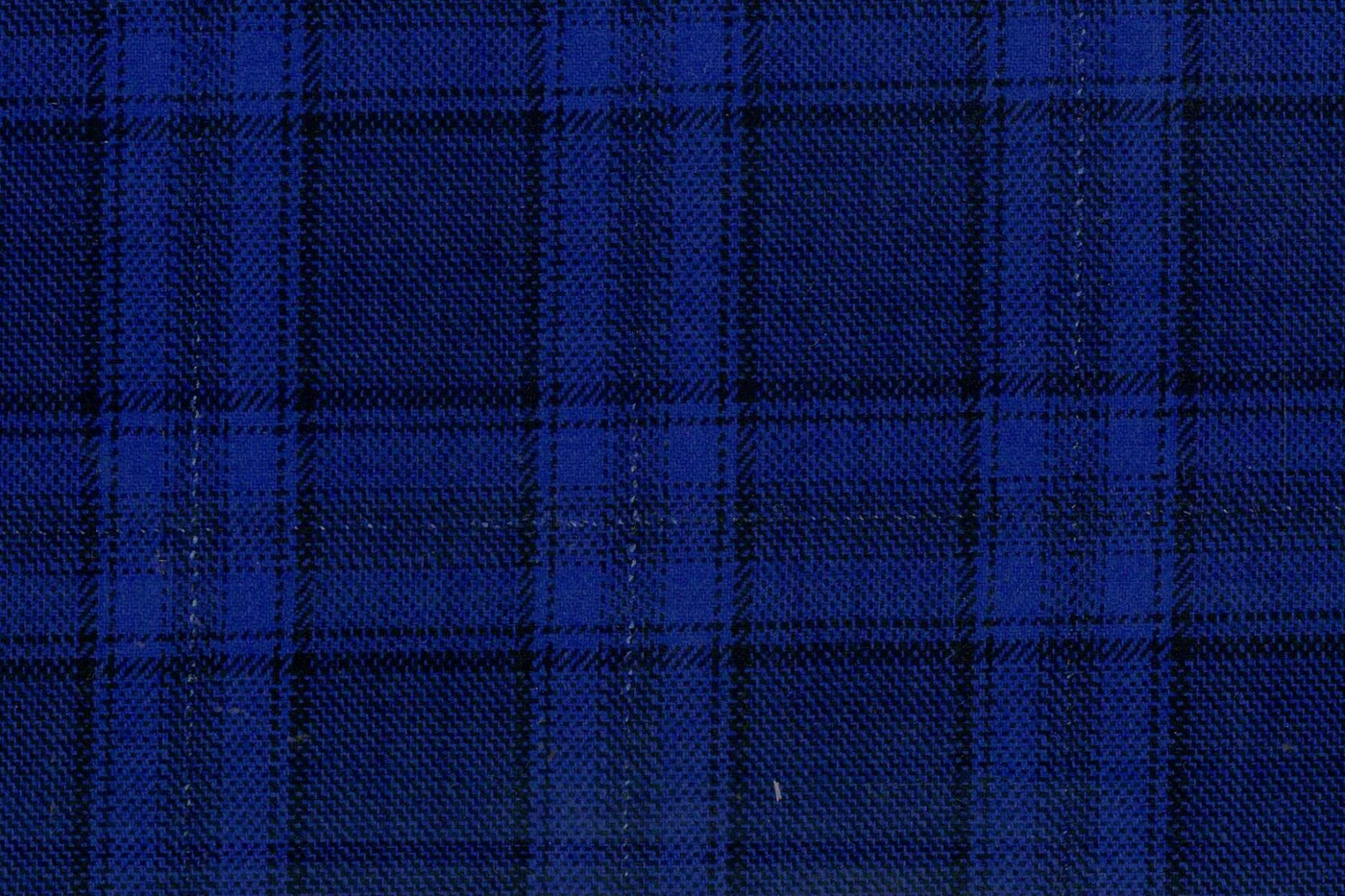 Ferre 28732-250 NAVY CHK W/NATURAL SLUB fabric swatch