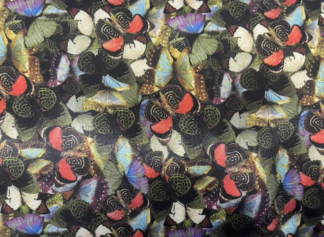 Flash Lining 28043-65 BUTTERFLIES fabric swatch