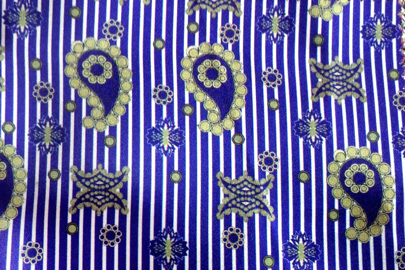 Flash Lining 28201-65 BLUE FANCY PAISLEY fabric swatch