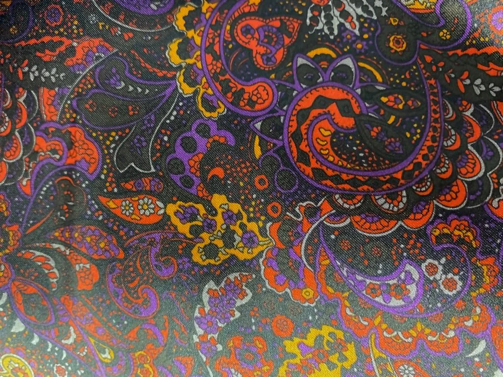 Flash Lining 28801-65 MAROON PAISLEY fabric swatch