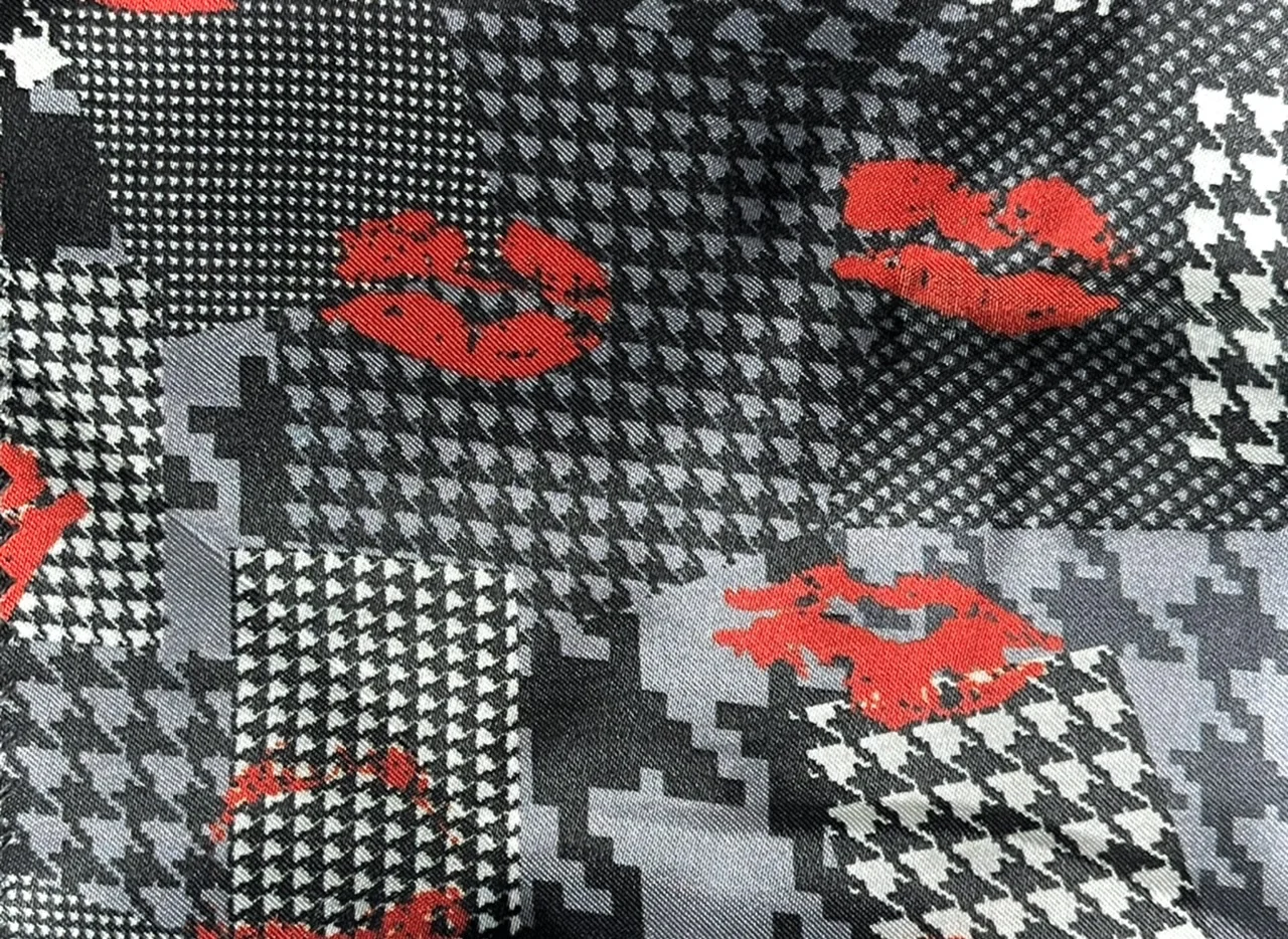 Flash Lining 28960-65 SWATCH W/LIPS fabric swatch