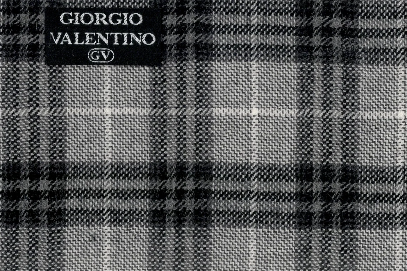 Giorgio Valentino 27570-250 LT GREY CHECK fabric swatch