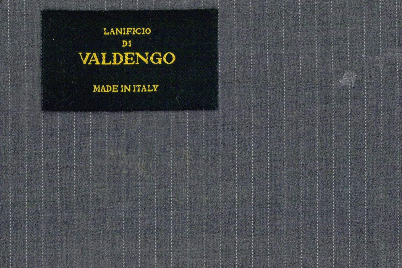 Lanificio Valdengo 26537-280 LT.GREY PNSTRIPE fabric swatch