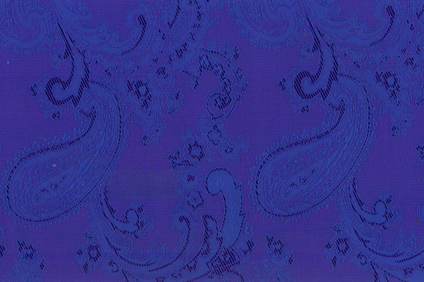 Linings 28716-52 PURPLE PAISLEY fabric swatch