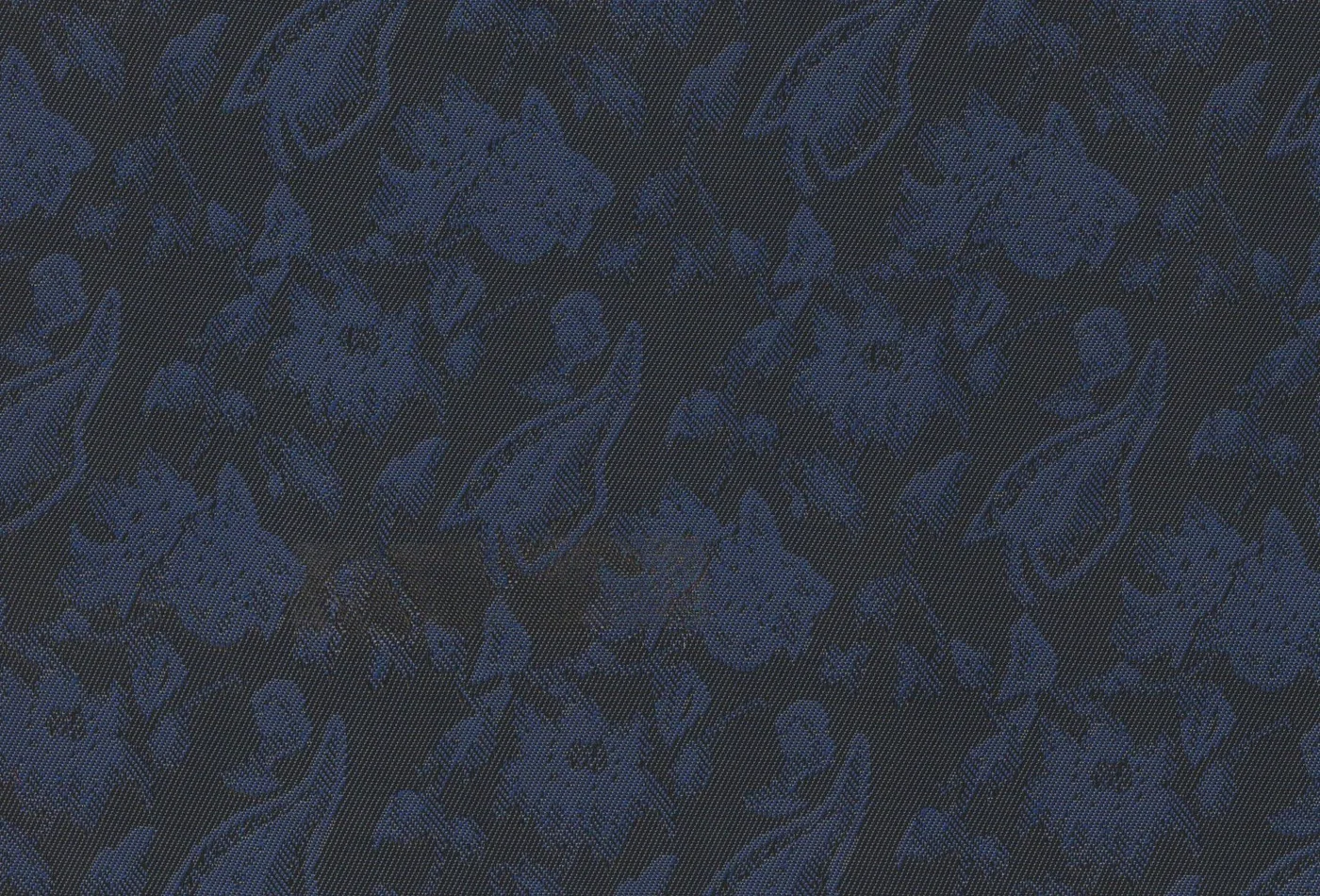 Linings 28877-52 NAVY FLORAL fabric swatch