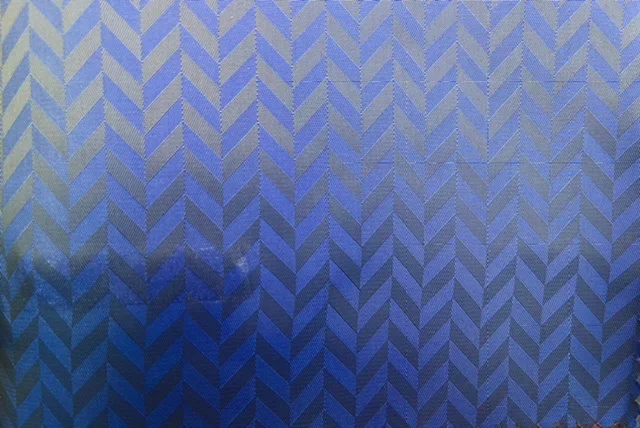 Linings 28905-52 BLUE HERRINGBONE fabric swatch