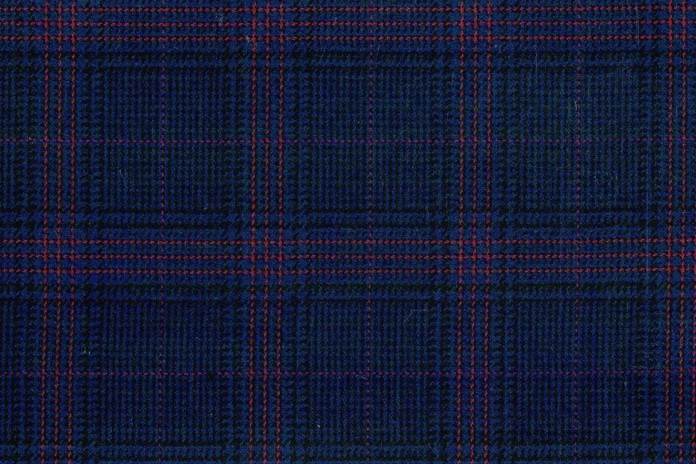 Mayfair 25664-120 BLUE W/RASPBERRY CHK fabric swatch