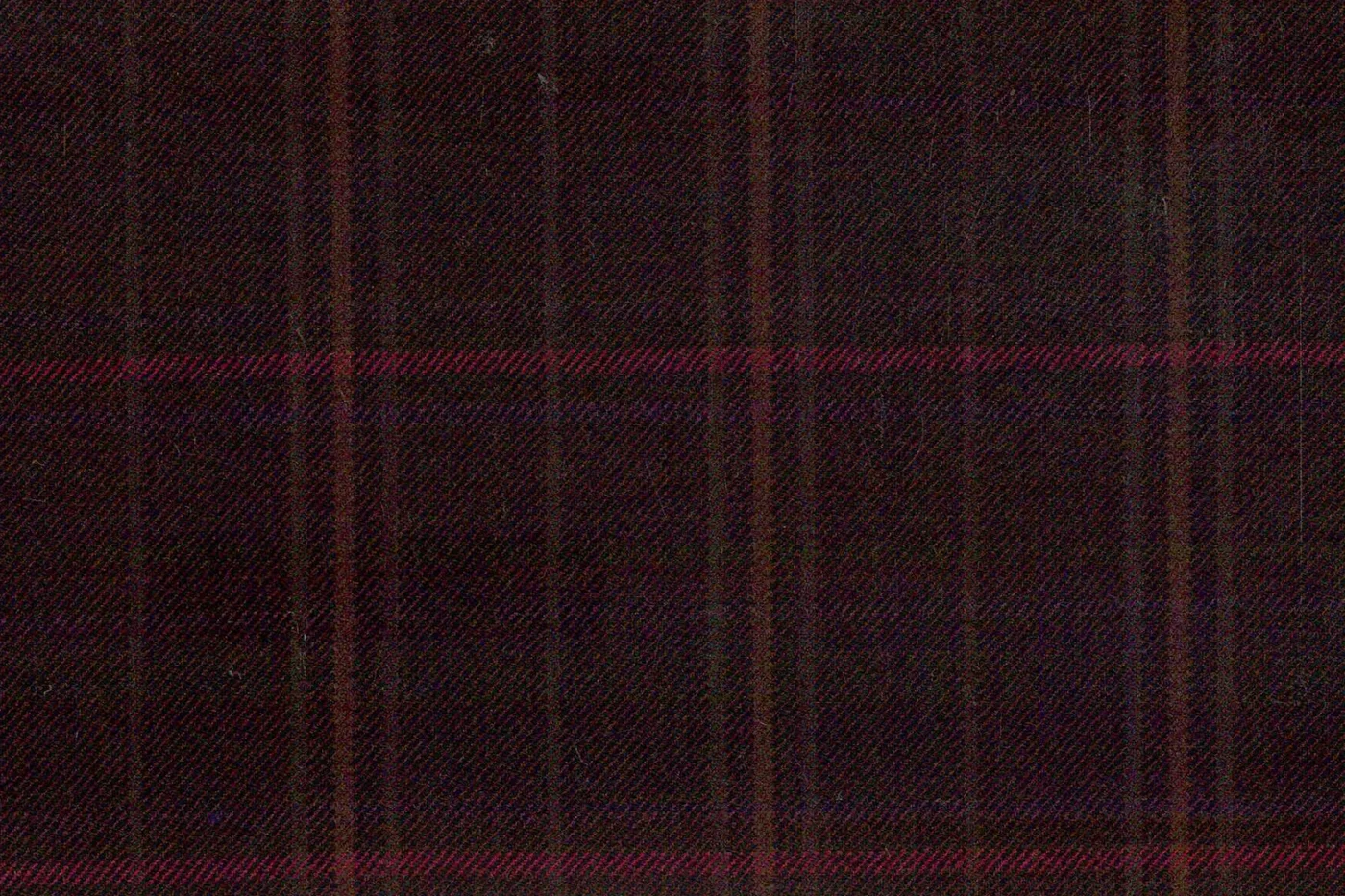 Mayfair 26747-120 BROWN W/CRIMSON CHK fabric swatch