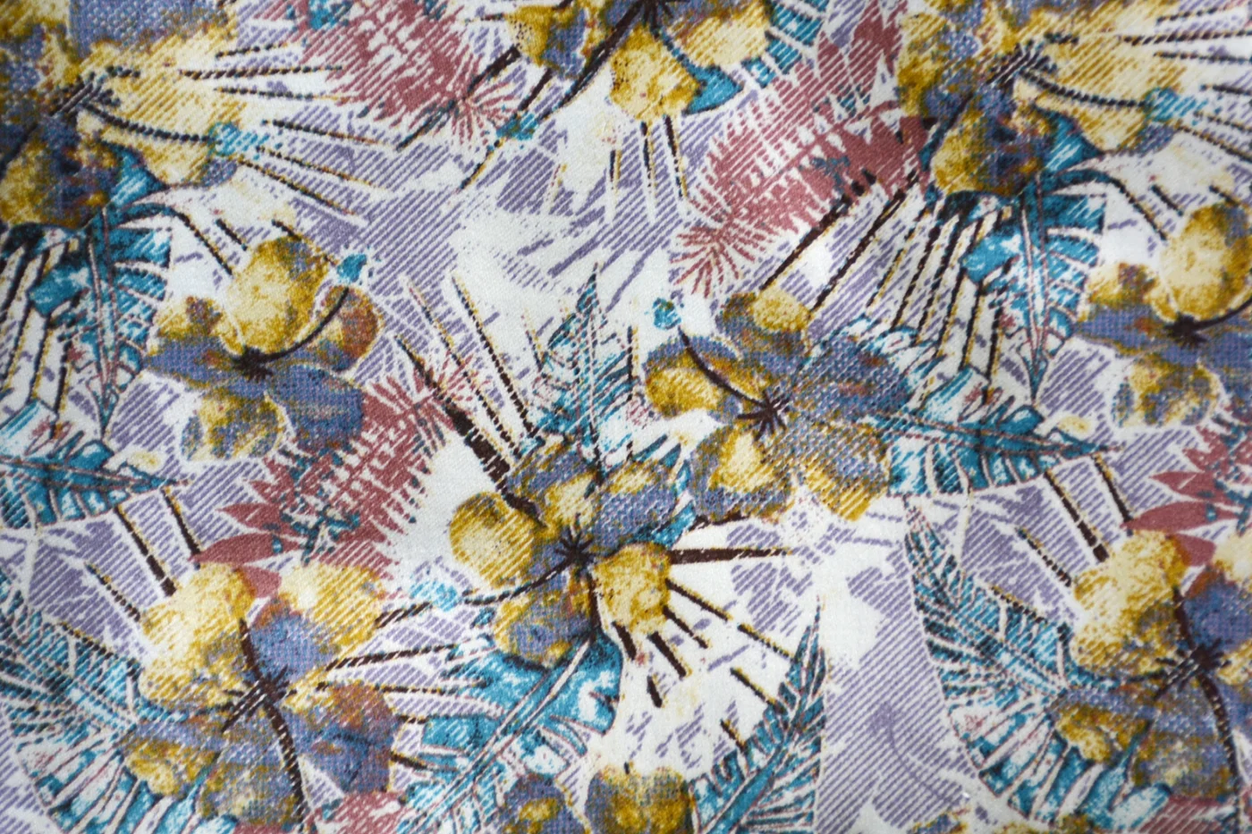 RD Shirting 28103-65 PURPLE/GREY FLORAL fabric swatch