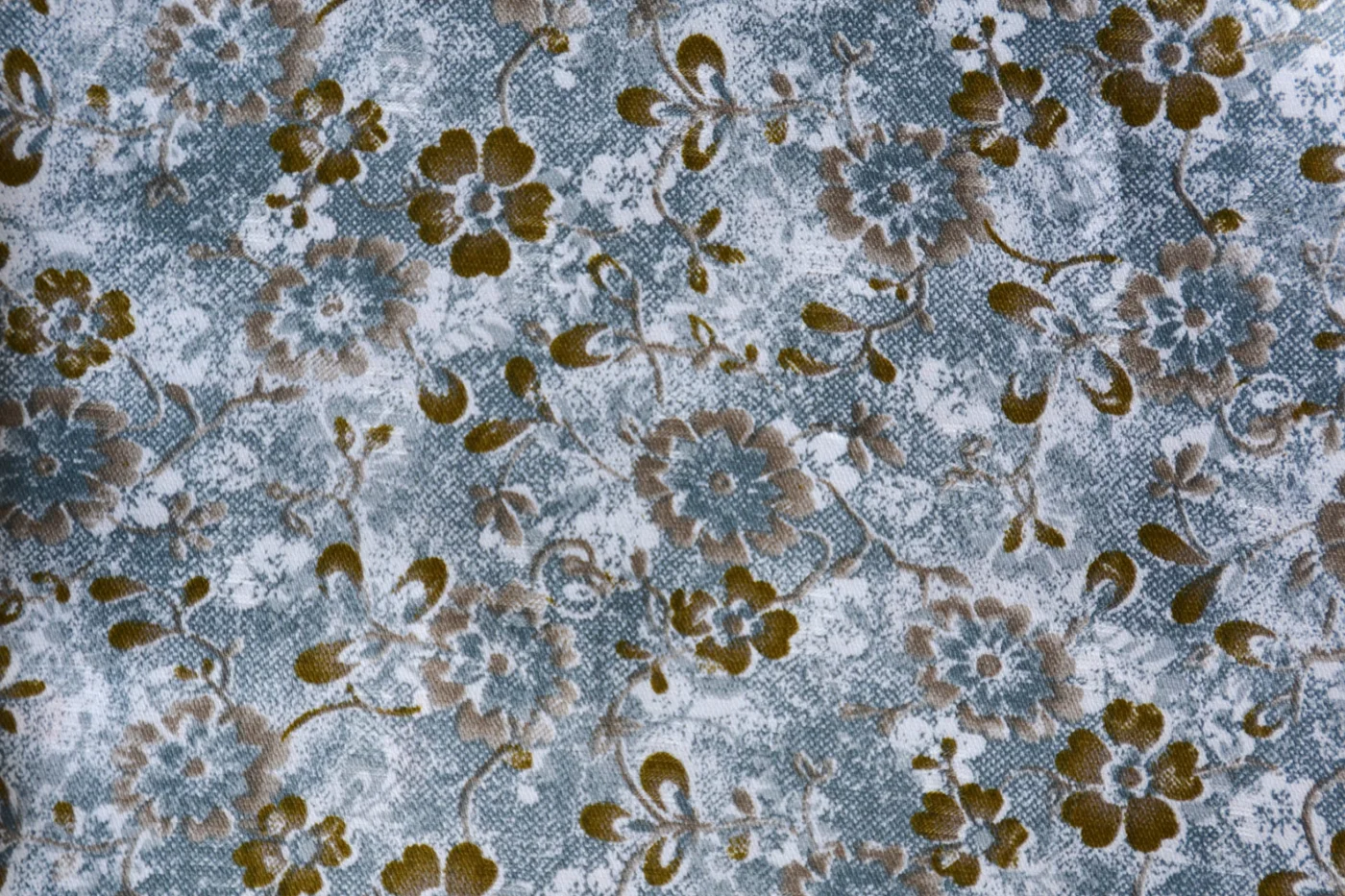 RD Shirting 28110-65 GREY FANCY FLORAL fabric swatch