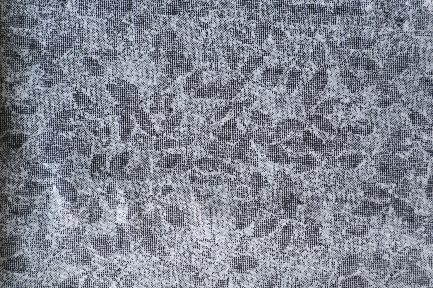 RD Shirting 28114-65 GREY LEAVES fabric swatch