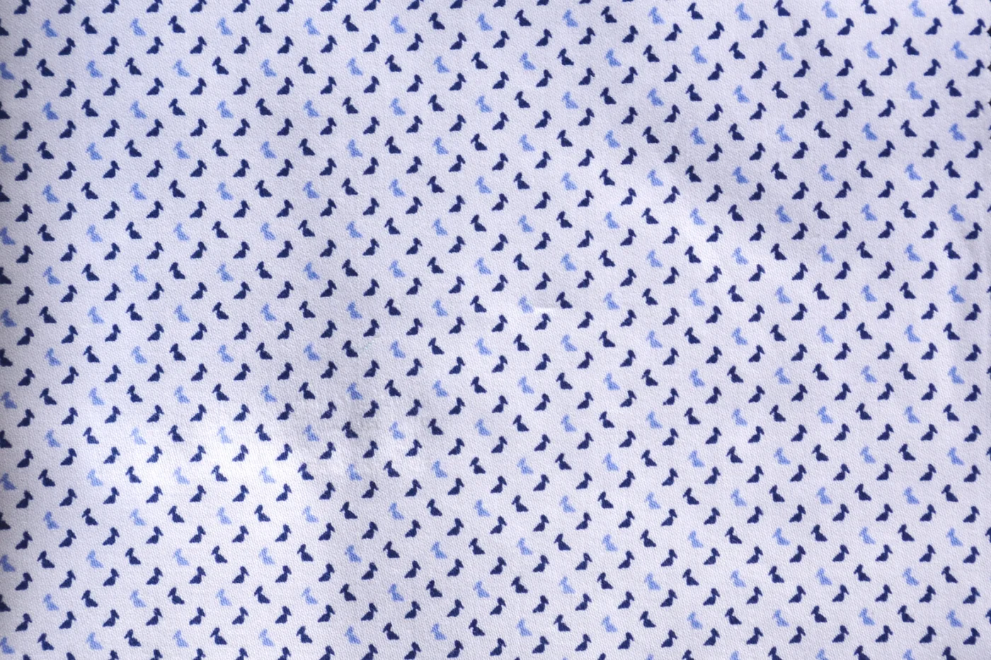 RD Shirting 28124-65 MINI DESIGN ON WHITE fabric swatch