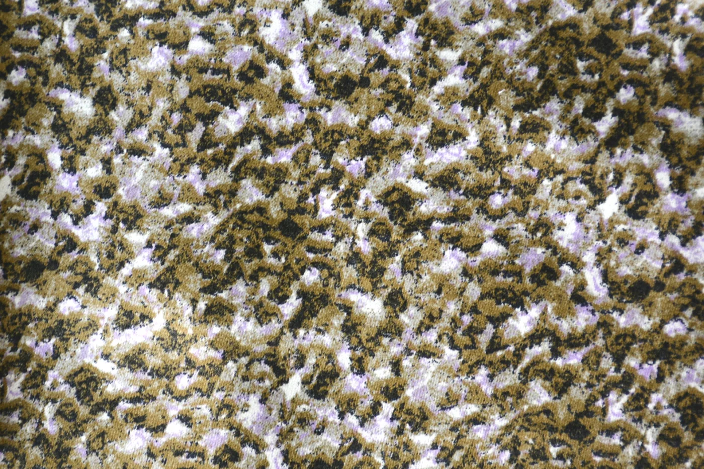 RD Shirting 28125-65 CAMOUFLAGE FLORAL fabric swatch