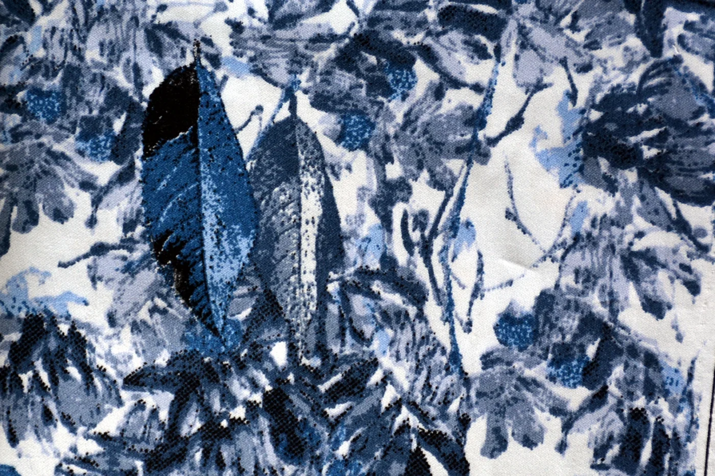 RD Shirting 28134-65 BLUE FLORAL fabric swatch