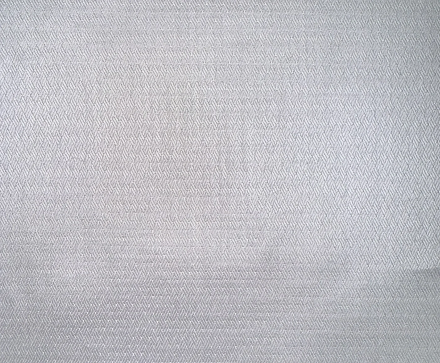 RD Shirting 29434-72 White Diamond fabric swatch