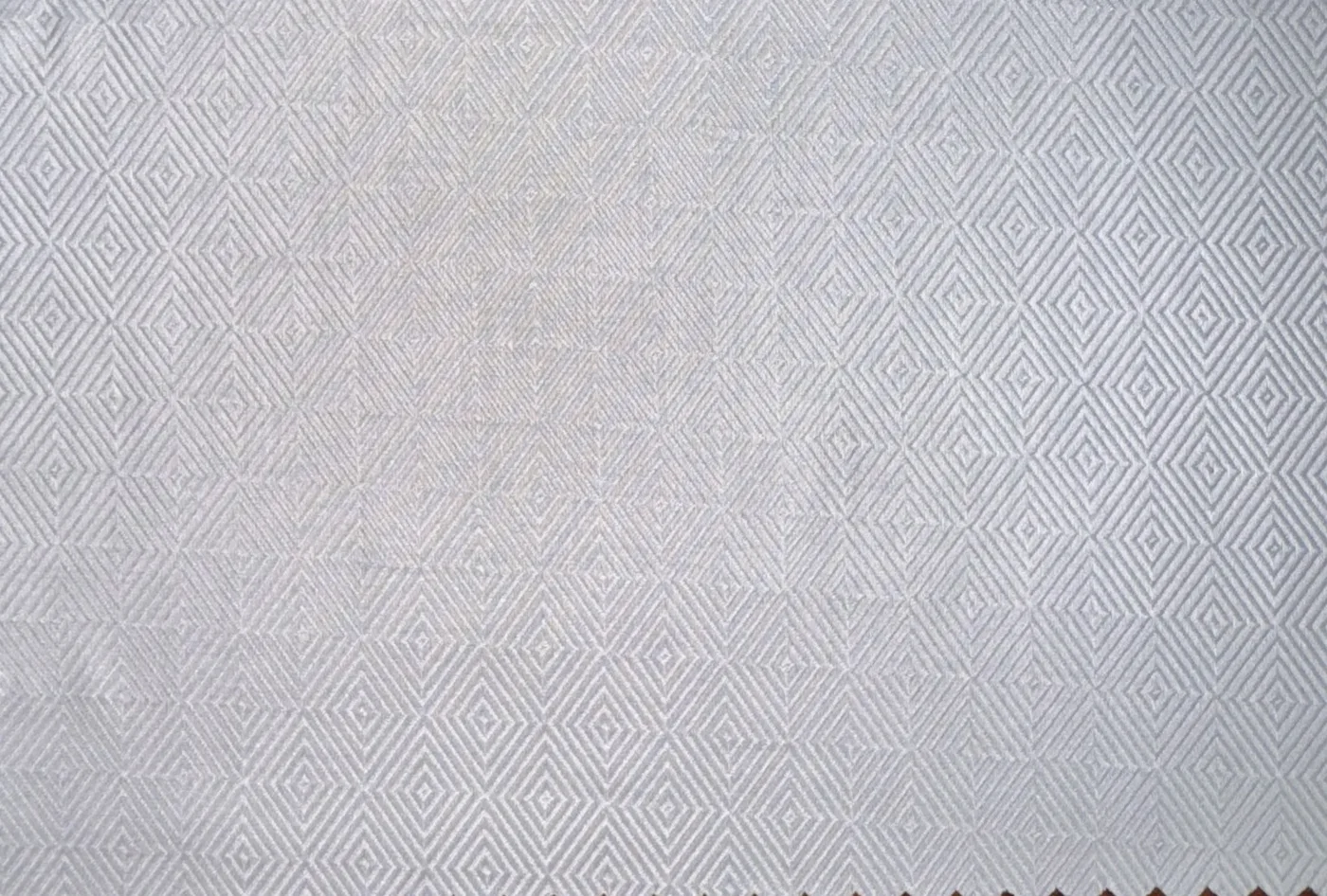 RD Shirting 29438-72 White Diamond fabric swatch