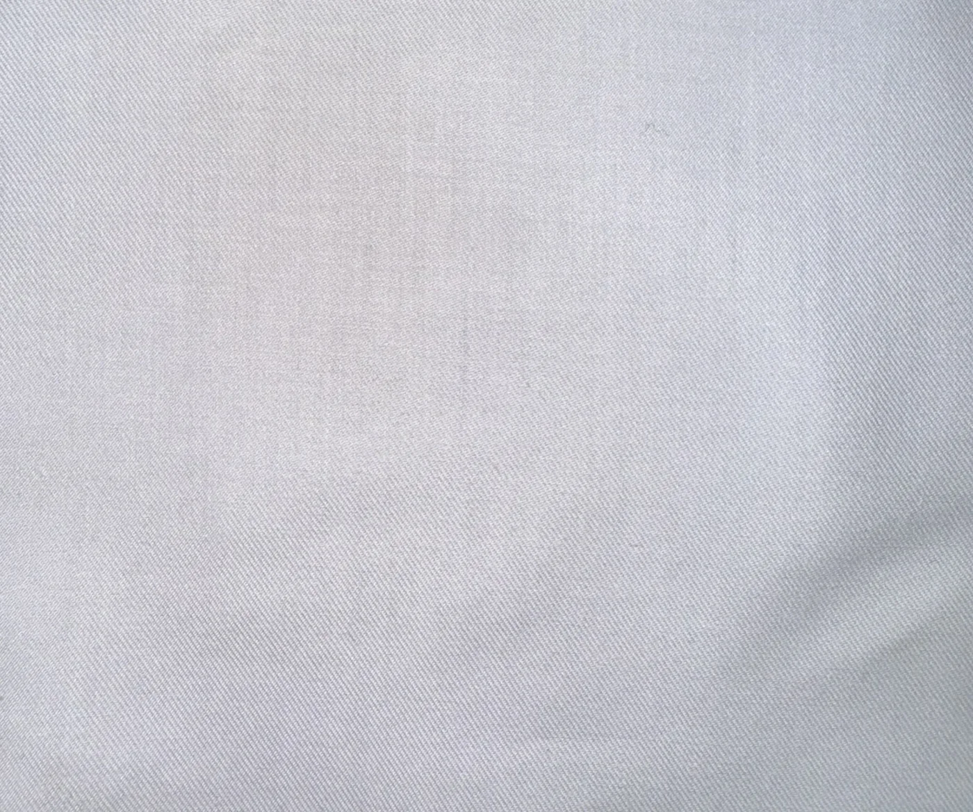 RD Shirting 29445-72 White Twill fabric swatch