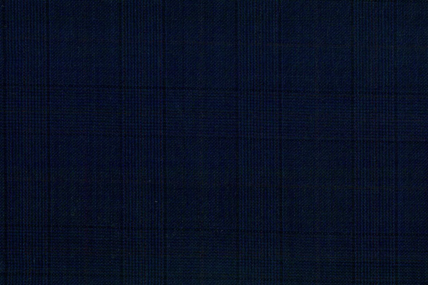 Savile Row 28636-140 DK NAVY W/RED CHK fabric swatch